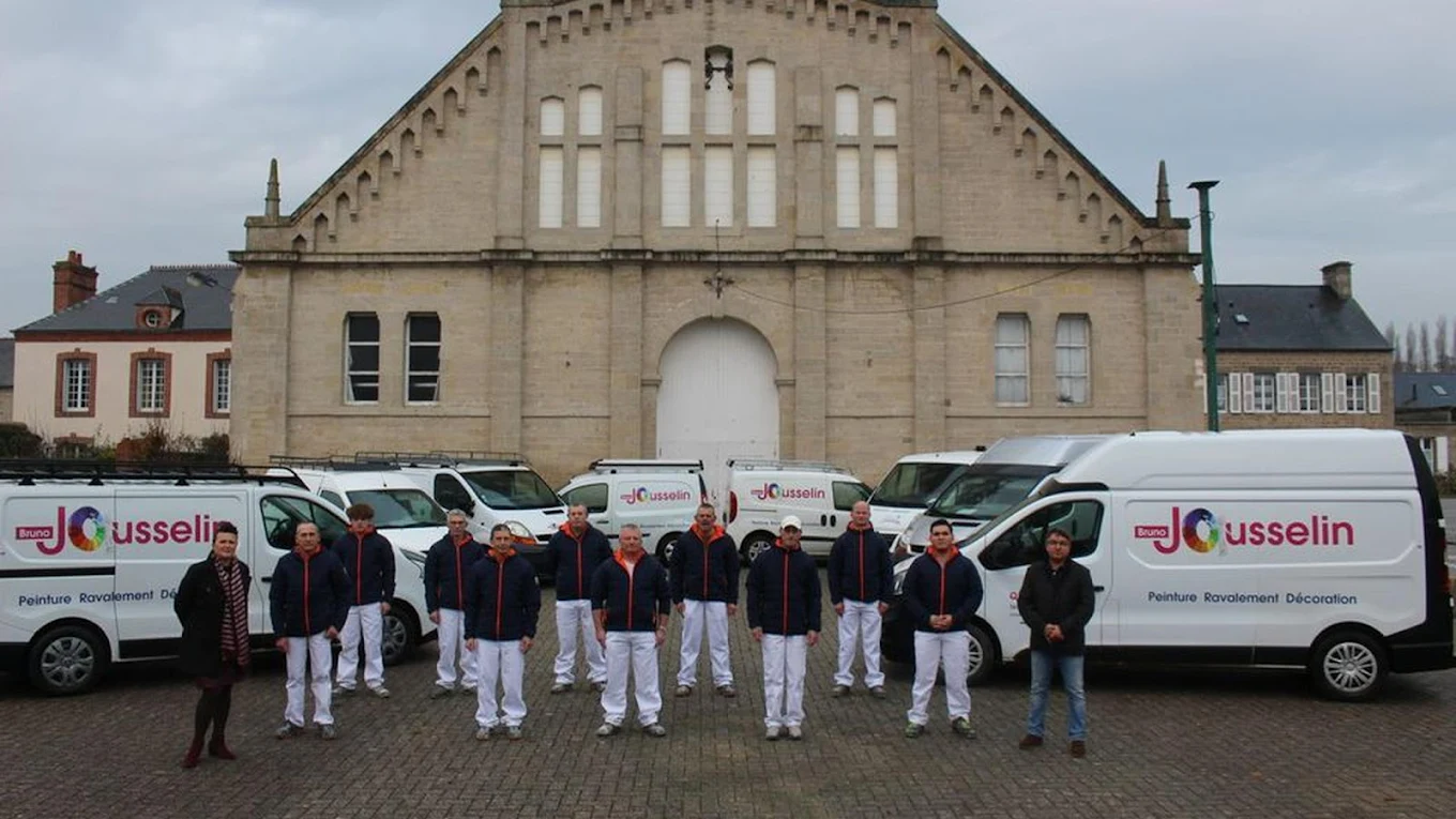 Artisan peintre Cherbourg - Équipe Clément Jousselin spécialisée peinture et ravalement